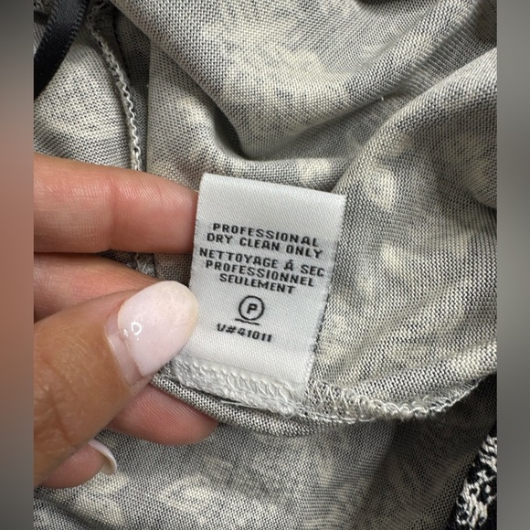 Diane von Furstenberg Irina Silk Dress Wrap Dark Floral Dainty V-Neck Printed - Picture 7 of 10